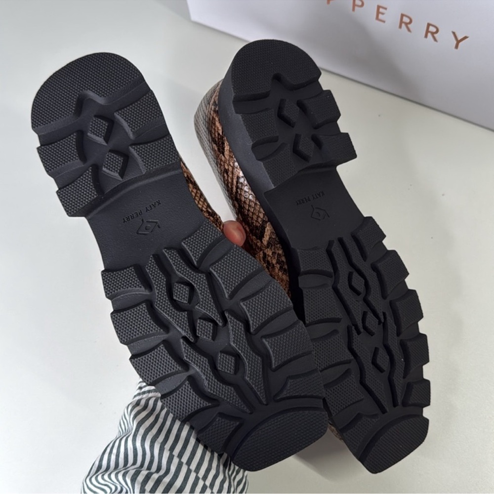 New In Box Katy Perry The Daarling Slip On Loafers Snakeskin Size 11 - Picture 3 of 6